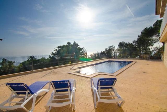 Breeze Lloret de Mar